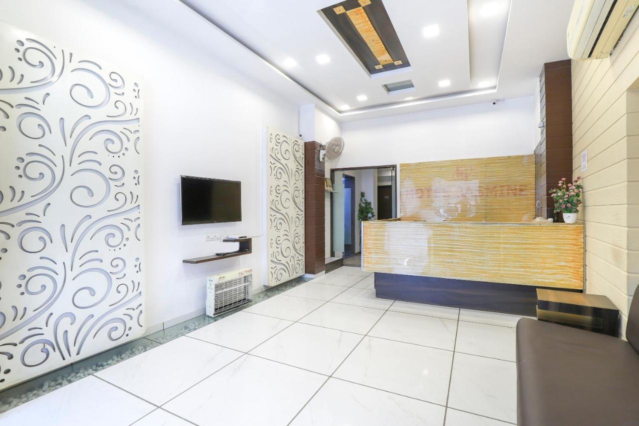 Hotel Jasmine 아흐메다바드 외부 사진