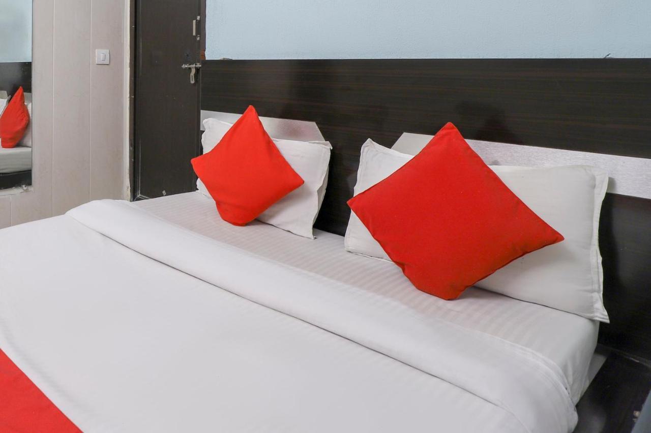 Hotel Jasmine 아흐메다바드 외부 사진