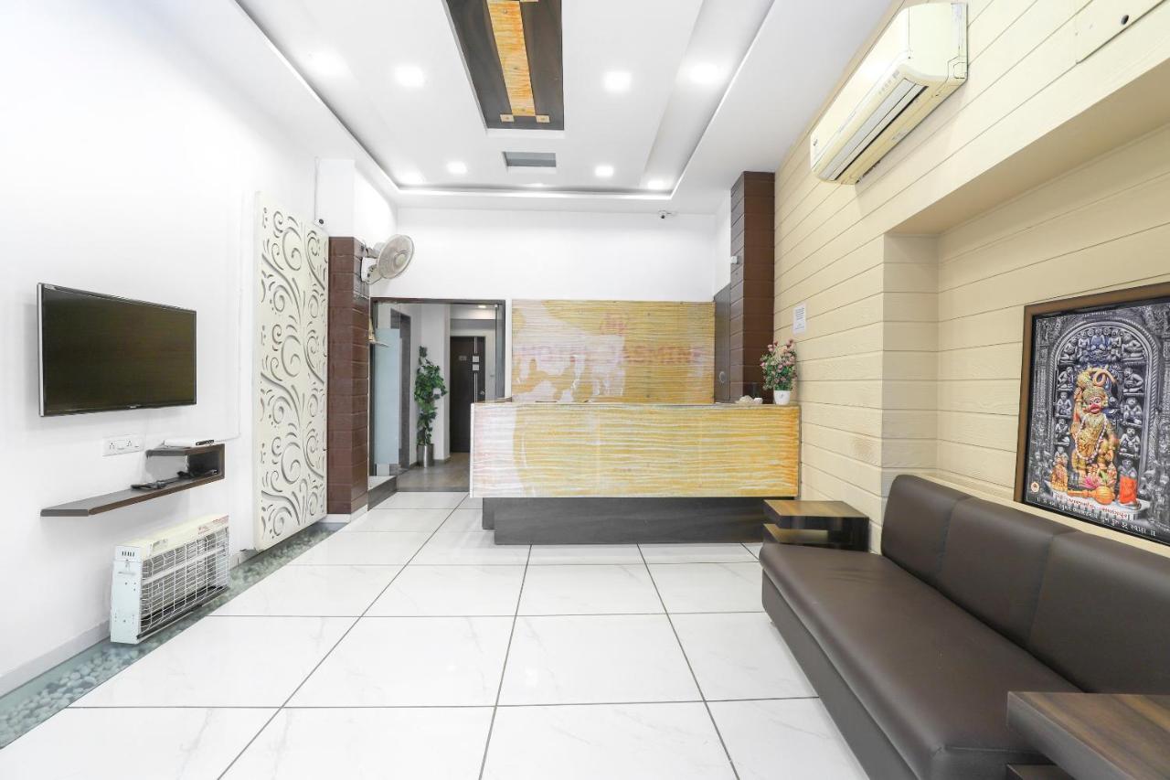 Hotel Jasmine 아흐메다바드 외부 사진