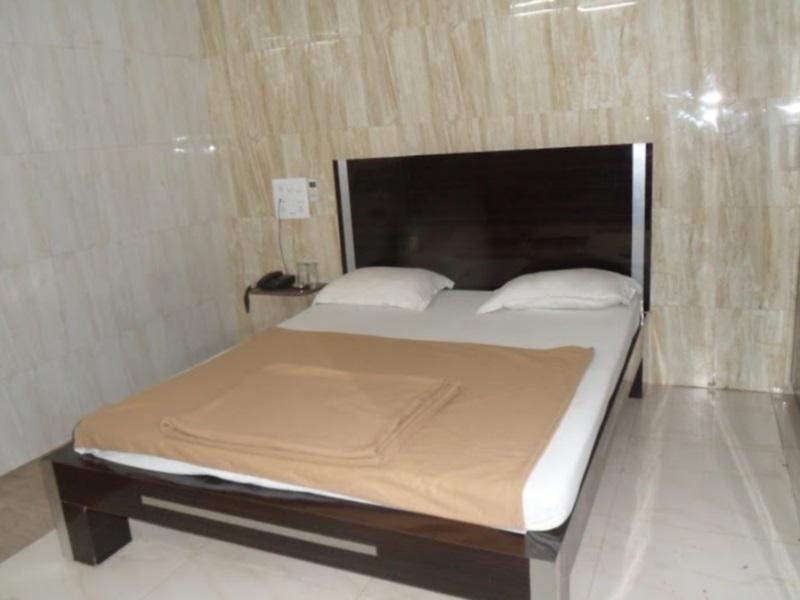 Hotel Jasmine 아흐메다바드 외부 사진