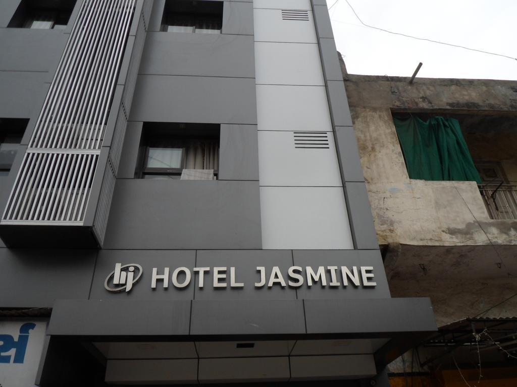 Hotel Jasmine 아흐메다바드 외부 사진