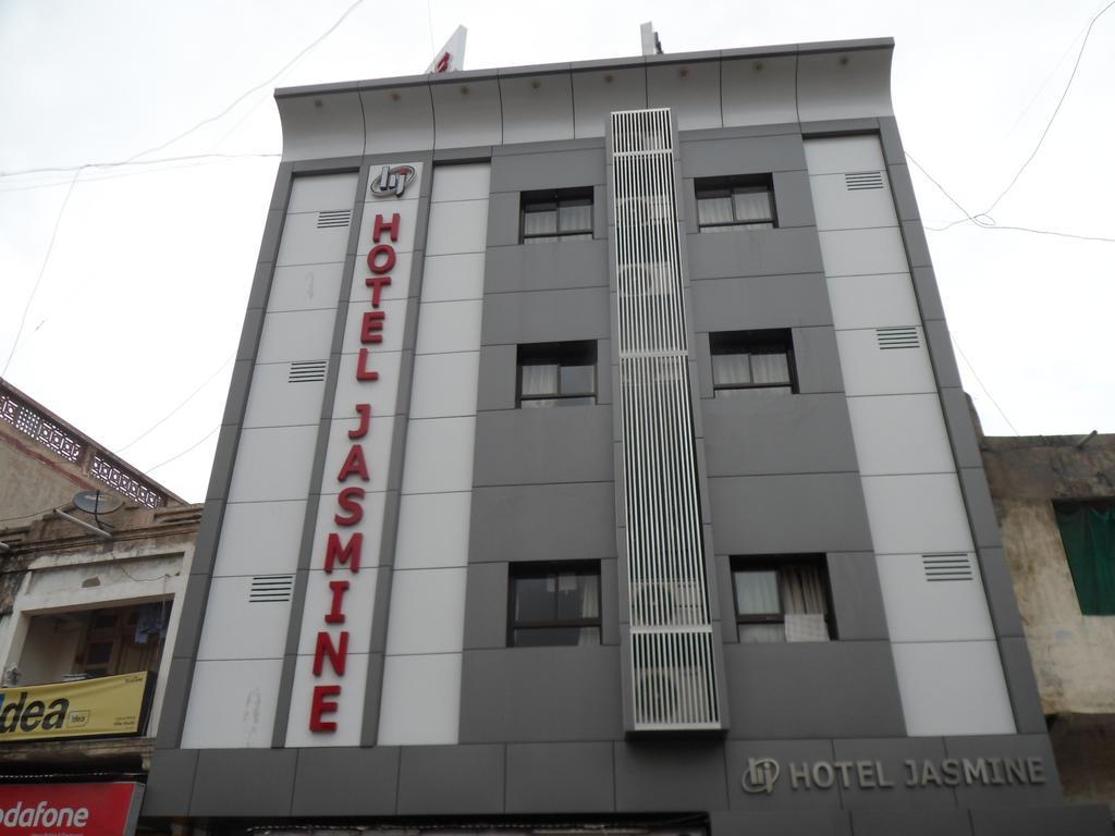 Hotel Jasmine 아흐메다바드 외부 사진