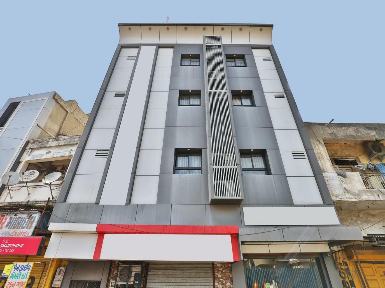Hotel Jasmine 아흐메다바드 외부 사진